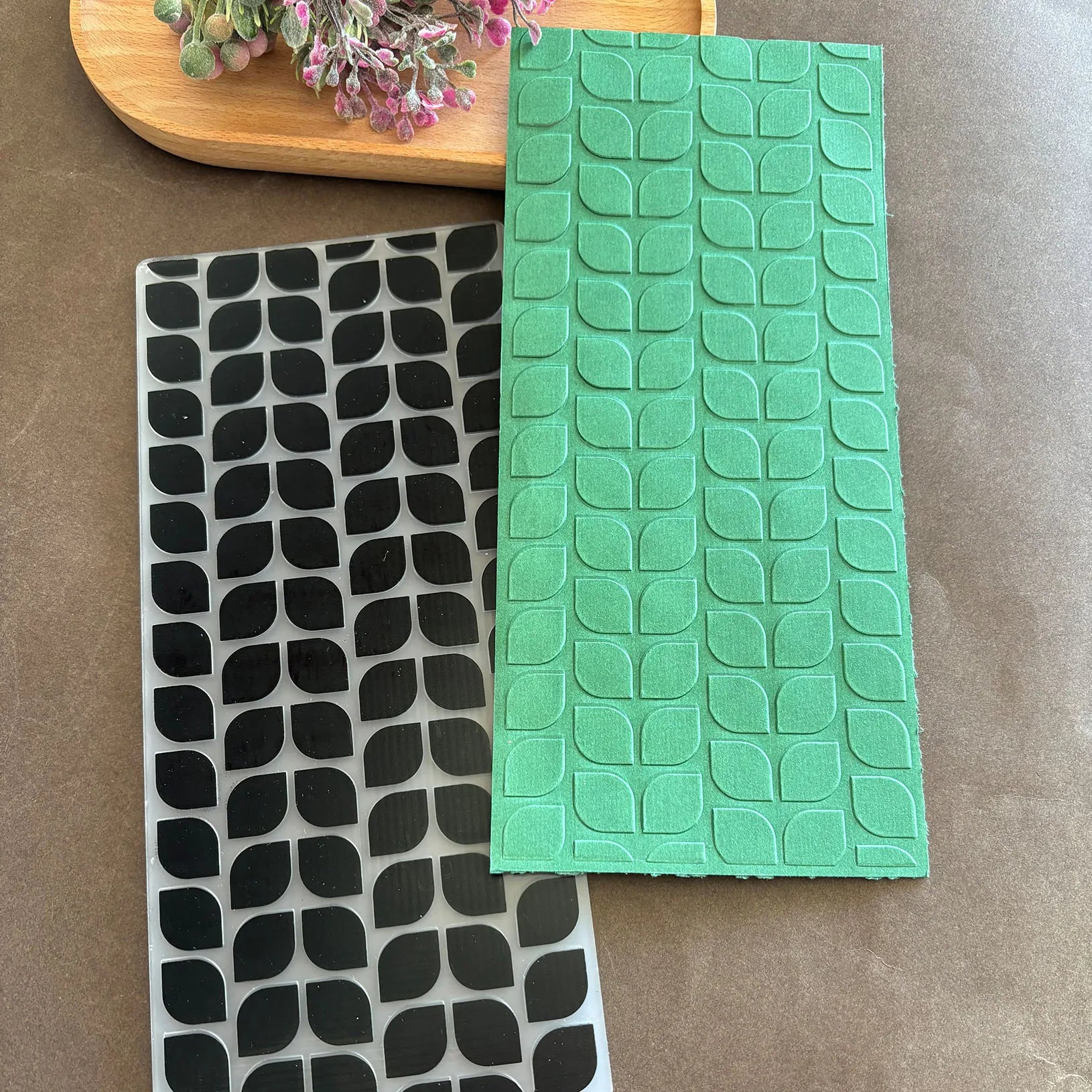 2D Embossed Folder for "Leaf Pattern Long Objects and Flower Accessories"