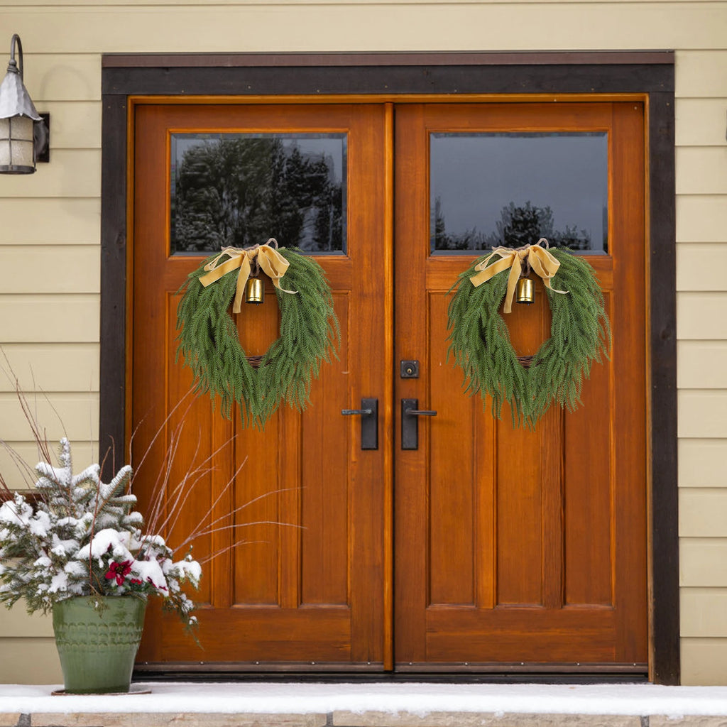 Festive Christmas Decoration Wreath