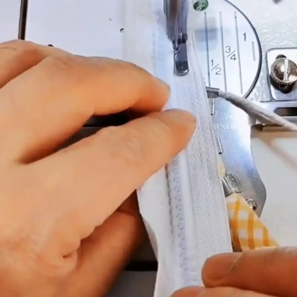 Seam Guider Adjustable Presser Foot