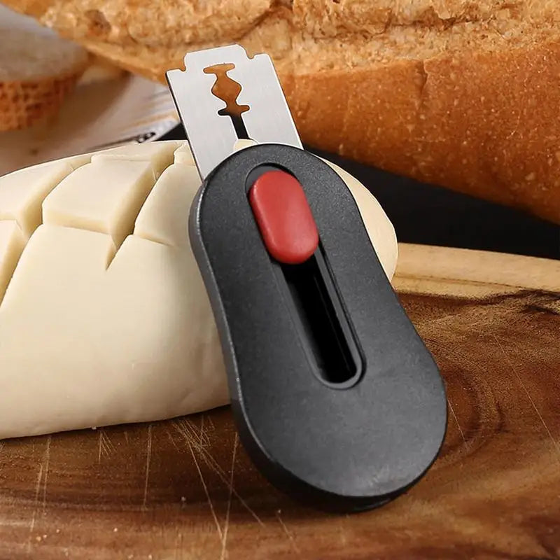 Magnetic Bread Scoring Tool with 5 Stainless Steel Blades
